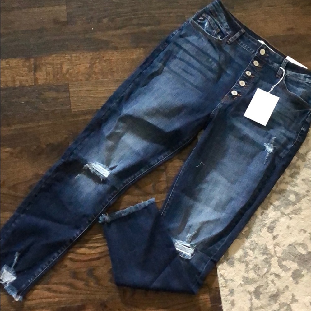 Distressed Blue Jeans - VICI collection